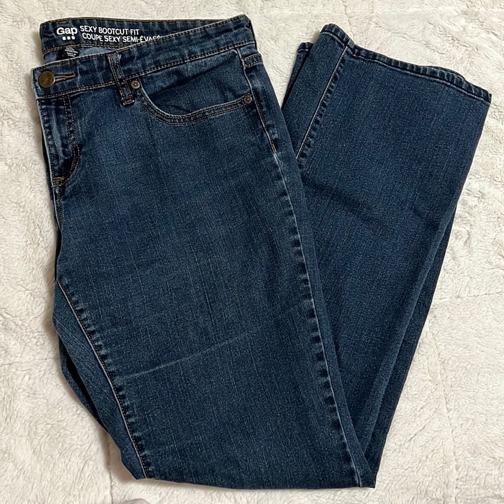 Gap low rise bootcut jeans, size 14 / 32